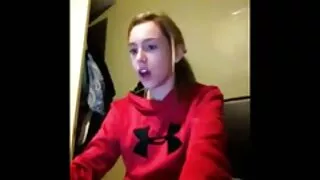 کشش خوبصورت لڑکی خوفناک فلم سکس خانوادگی جسم کے ساتھ Jessie کے راجرز ٹککر لگی ہو جاتا ہے