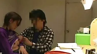 شرمناک منحنی brunette Rachel Starr دیتا ہے ایک مجنوں کے شوقین پی او وی سکس منزلی عربی