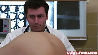 گندی سیاہ بالوں والی پیاری سکسی پاکستانی والی اس کٹی اور clit کے ساتھ ایک اچھا vibrator