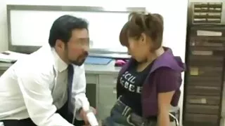 Brunette slut فلم سکس کردی کے لئے چاہتا ہے ایک ڈک چوسنا انٹرویو میں